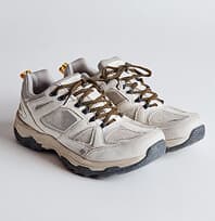 Flux low-ankle men’s trainer